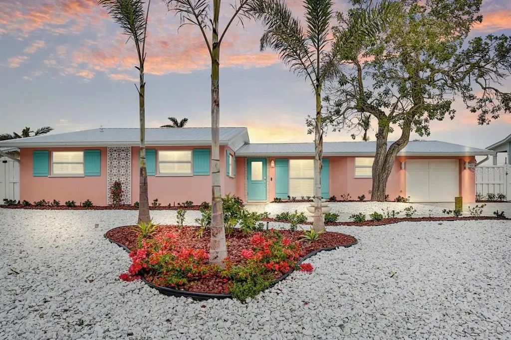 605 Concord Lane, HOLMES BEACH