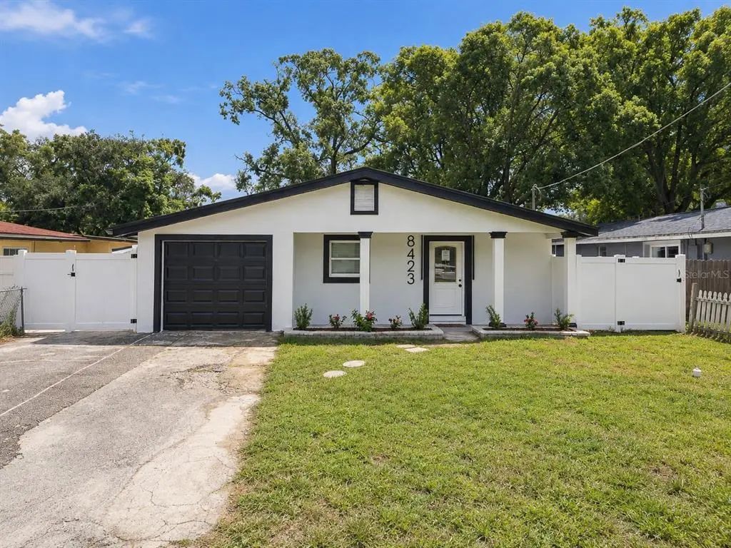 8423 N Packwood Avenue, TAMPA