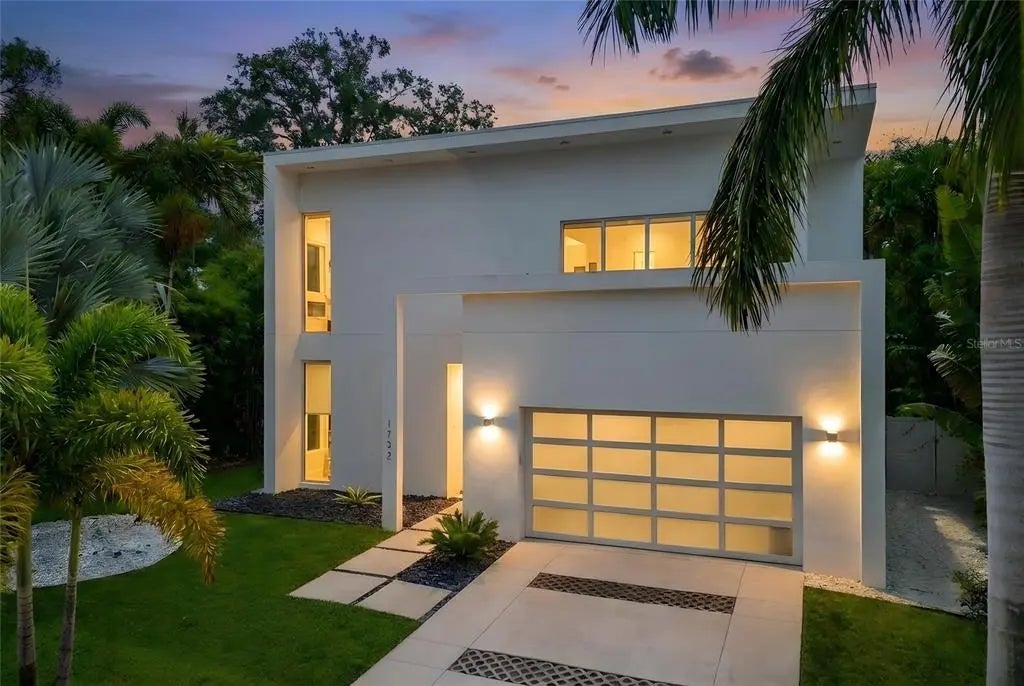 1732 Shoreland Drive, SARASOTA