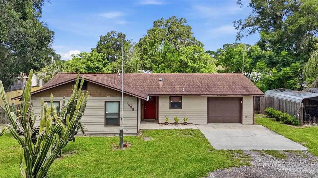 1555 Rowe Lane, DELAND