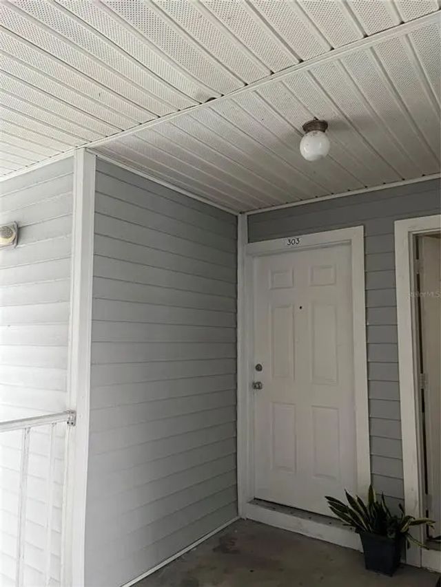 1205 Bermuda Lakes Lane 303, KISSIMMEE