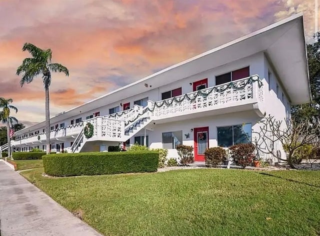 8425 112th Street 203, SEMINOLE