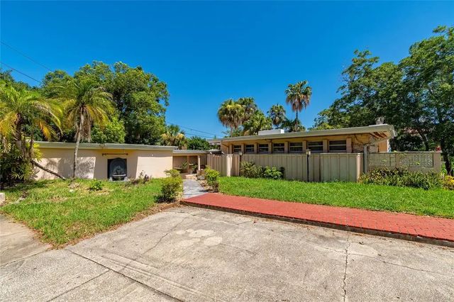 2425 Lake Sue Drive, ORLANDO