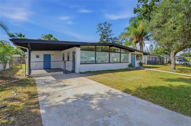 316 Country Club Drive, OLDSMAR