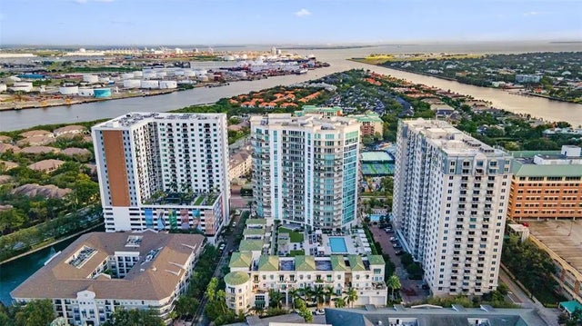 450 Knights Run Avenue 414, TAMPA