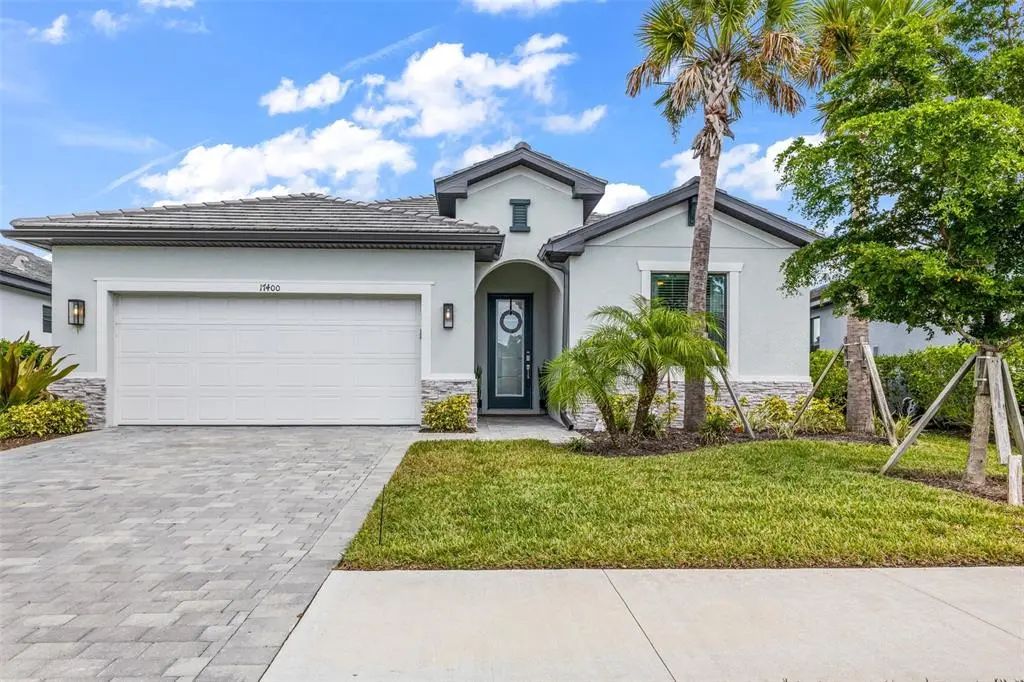 17400 Luminous Avenue, VENICE