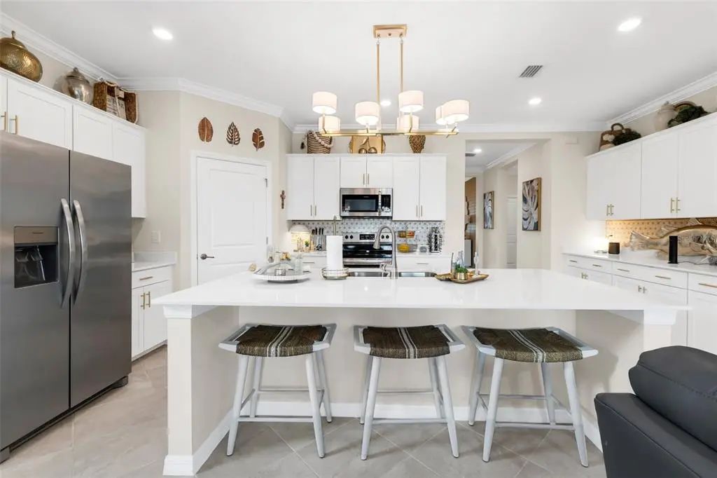 10 of 70 - 17400 Luminous Avenue, VENICE, FL