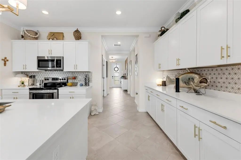 12 of 70 - 17400 Luminous Avenue, VENICE, FL