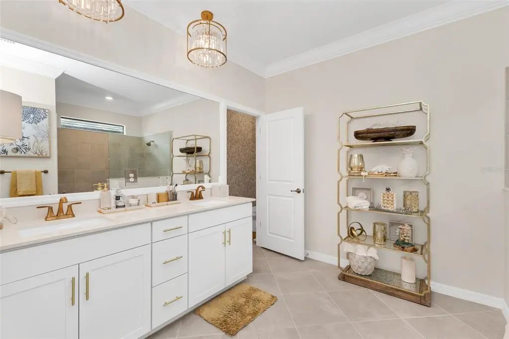 24 of 70 - 17400 Luminous Avenue, VENICE, FL