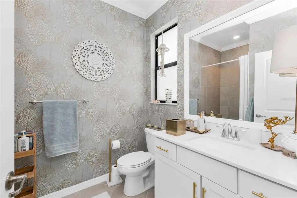 34 of 70 - 17400 Luminous Avenue, VENICE, FL