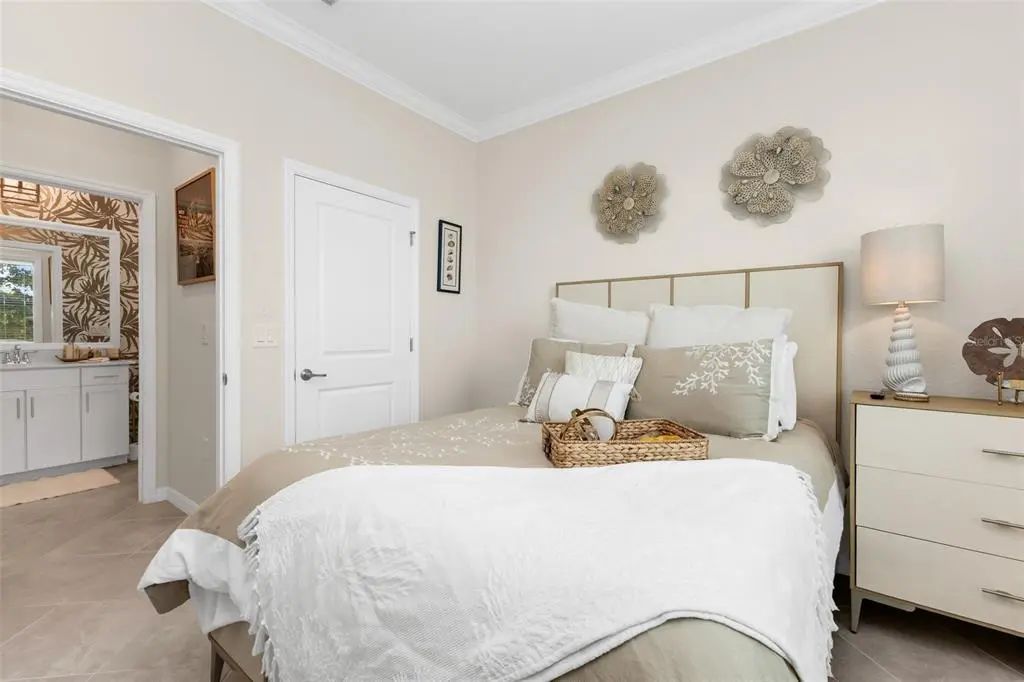 37 of 70 - 17400 Luminous Avenue, VENICE, FL