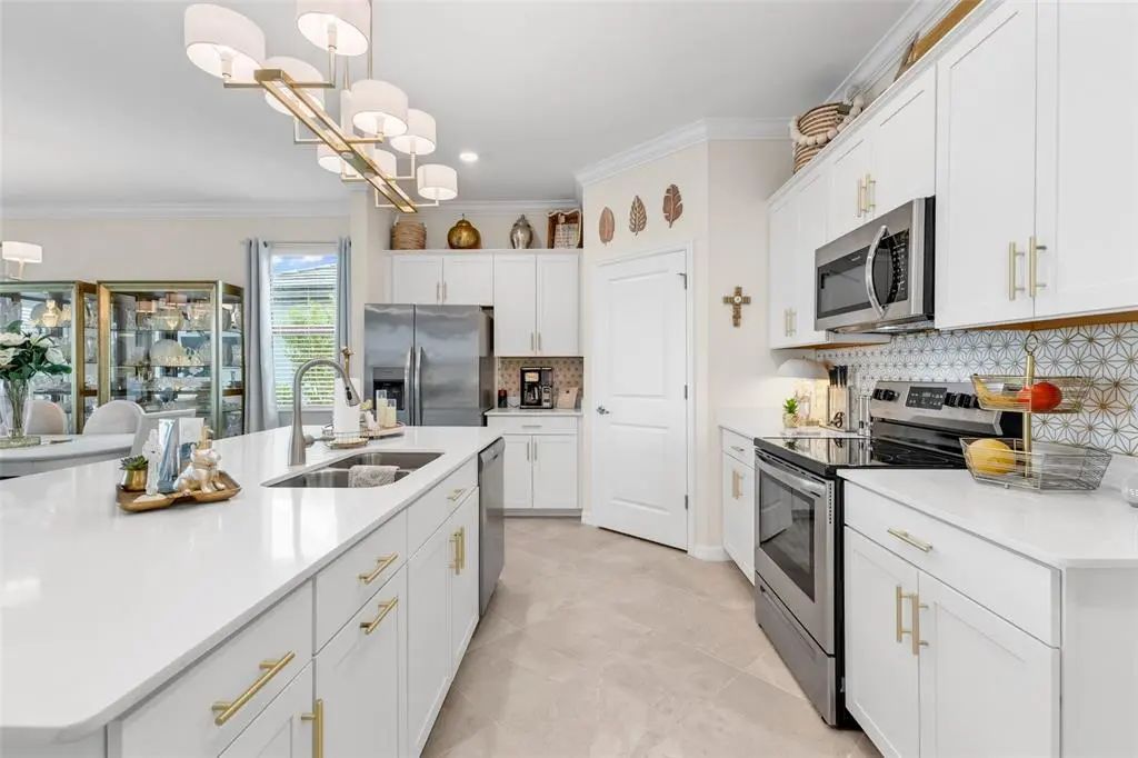 5 of 70 - 17400 Luminous Avenue, VENICE, FL