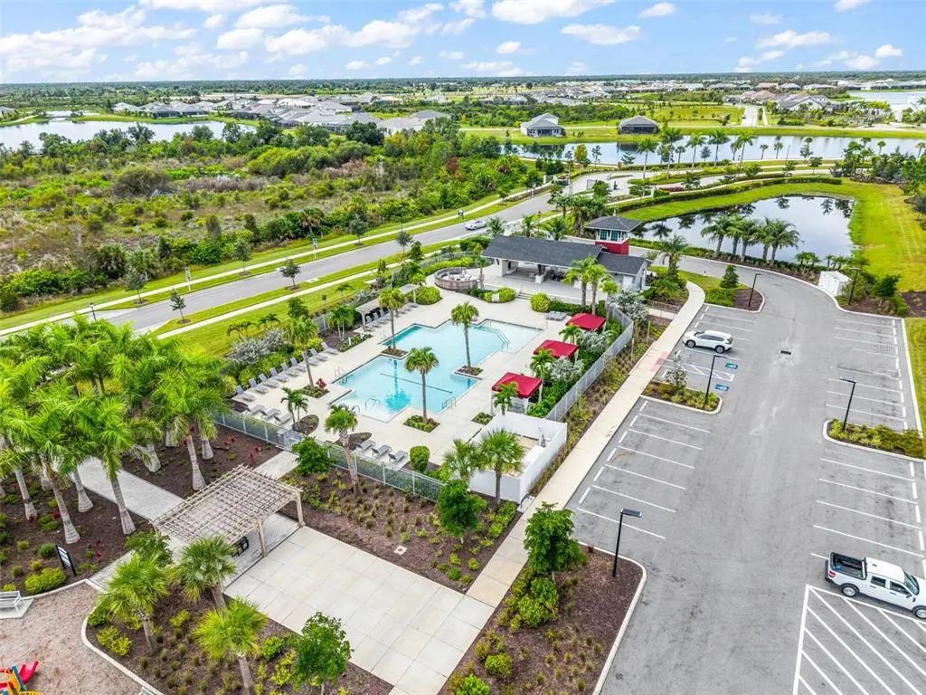 60 of 70 - 17400 Luminous Avenue, VENICE, FL