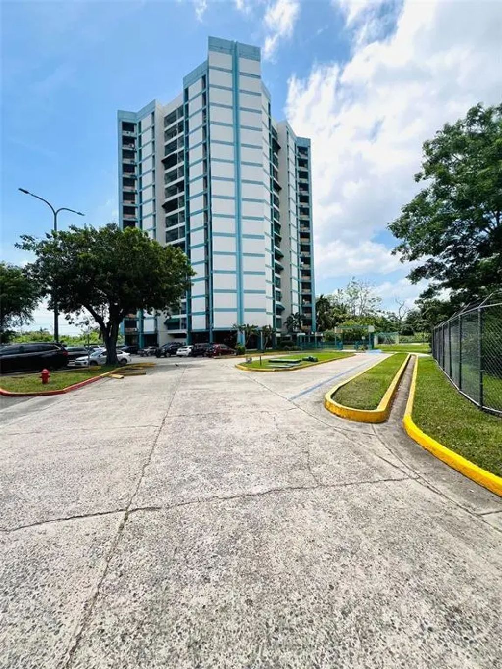 Pr-848 Cond. Torres De Carolina 403, CAROLINA