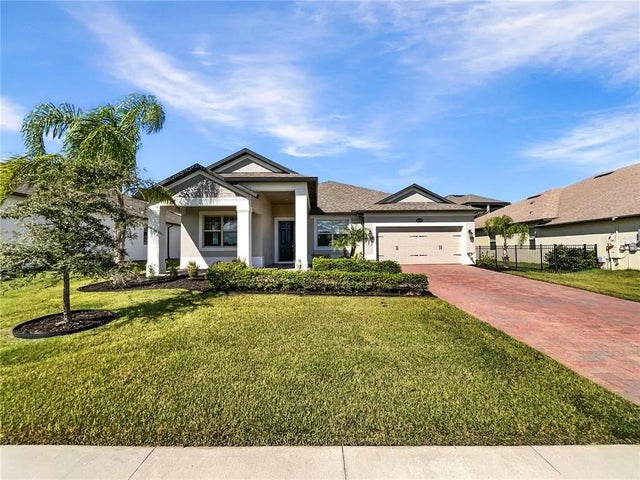 17333 Hickory Wind Drive, CLERMONT