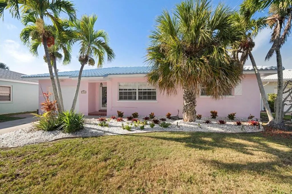 996 Bruce Avenue, CLEARWATER BEACH