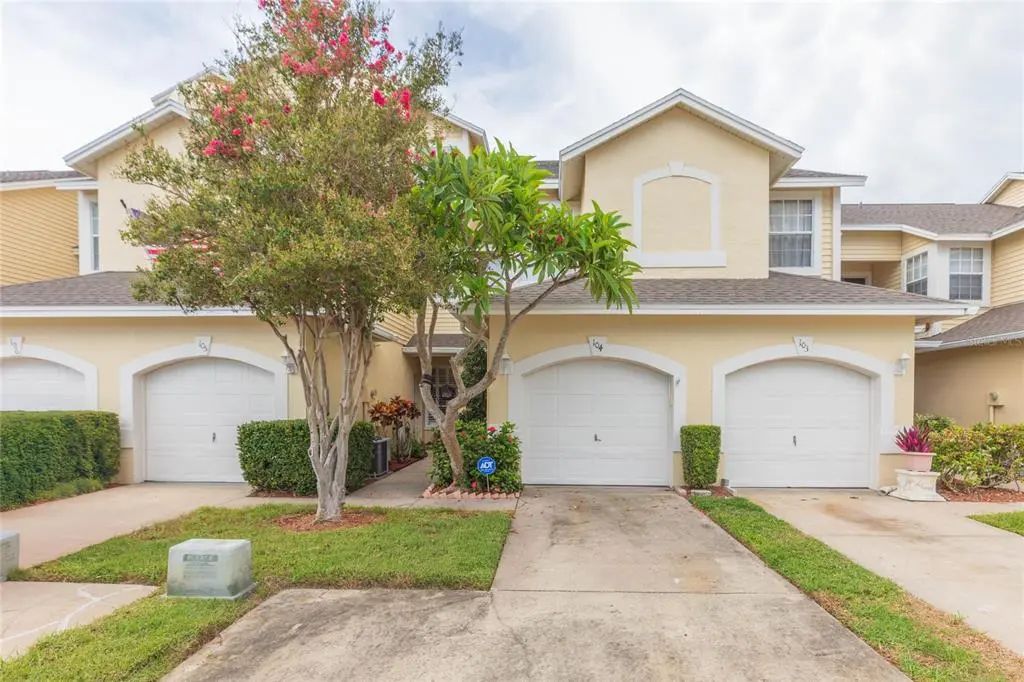 1050 Starkey Road 104, LARGO