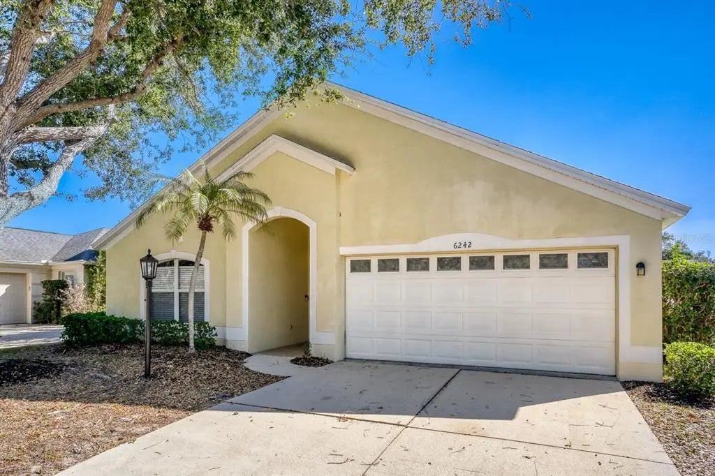 6242 White Clover Circle, LAKEWOOD RANCH