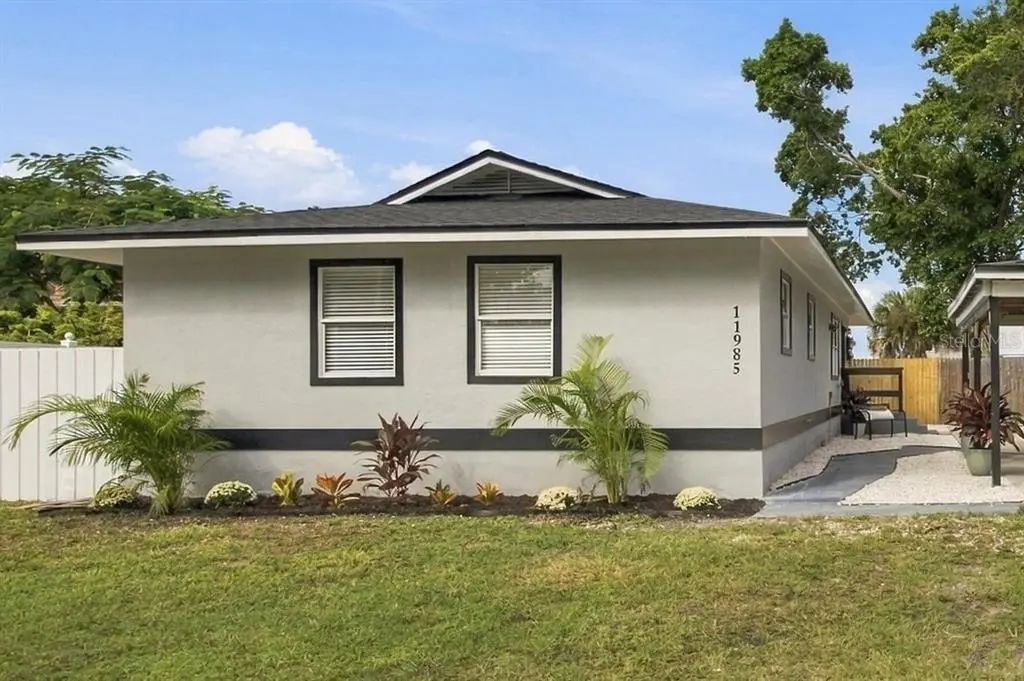 11985 Murray Avenue, SEMINOLE