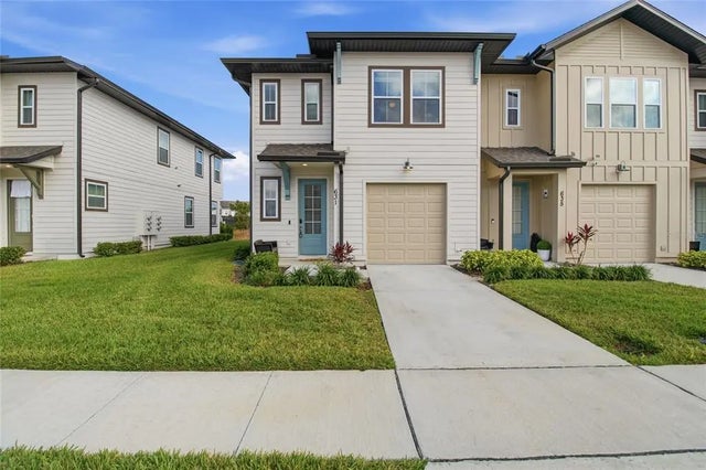 631 Longboat Drive, DAVENPORT