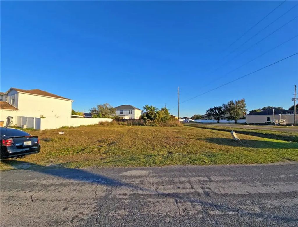 100 Mediterranean Court, KISSIMMEE