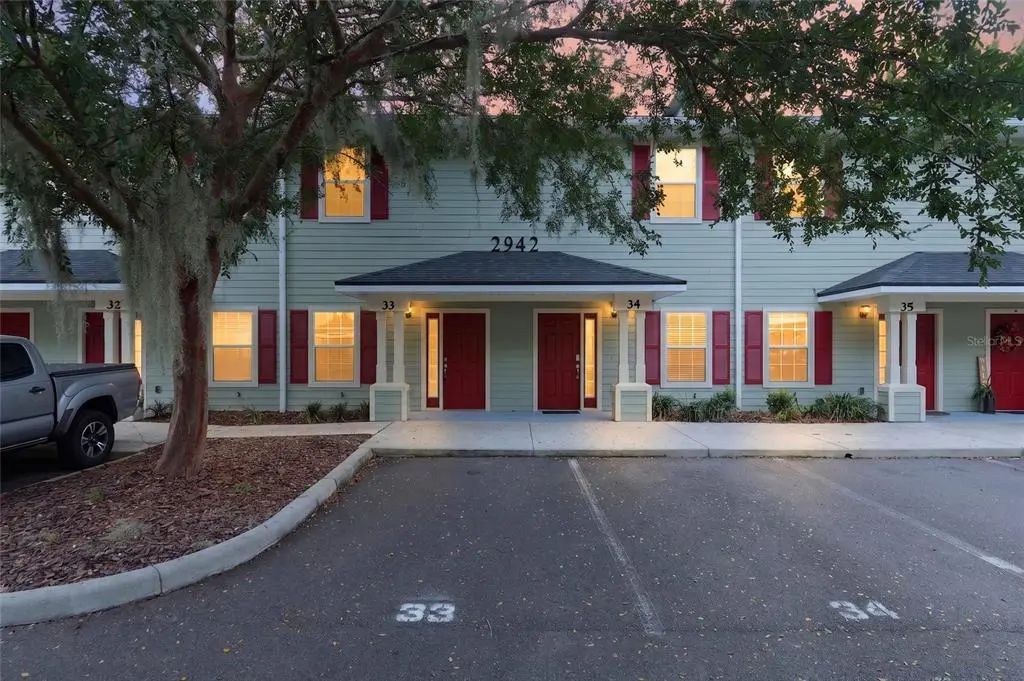 2942 Sw 35th Place 33, GAINESVILLE