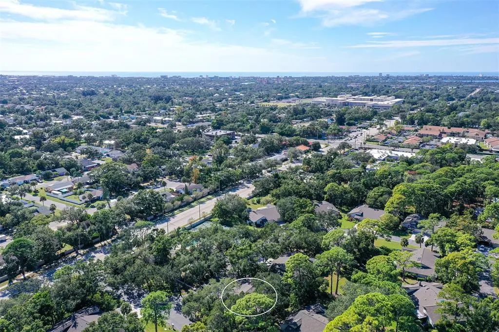 4799 Oak Forest Drive W 43, SARASOTA