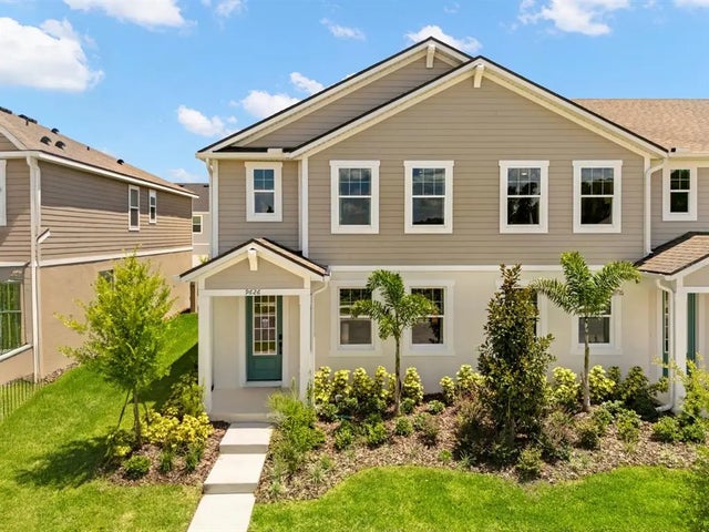 9860 Walkway Drive, ORLANDO