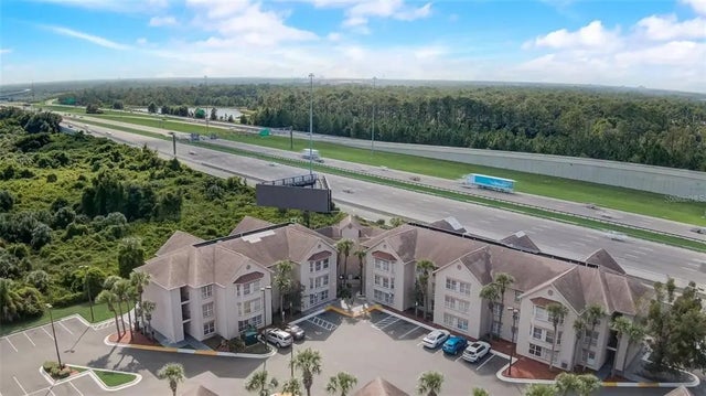 3100 Parkway Boulevard 737, KISSIMMEE