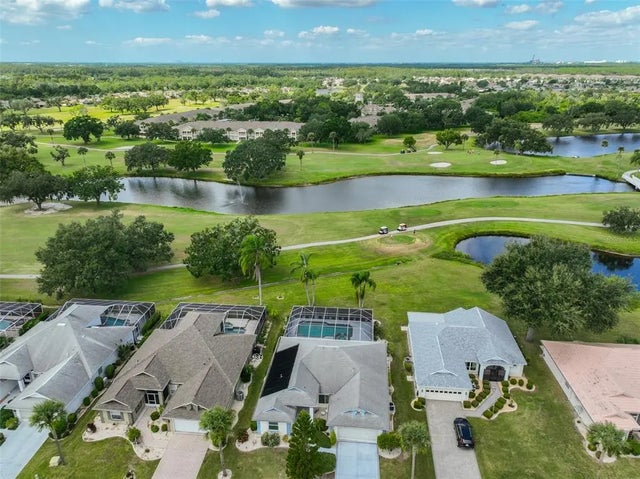 352 Caloosa Palms Court, SUN CITY CENTER