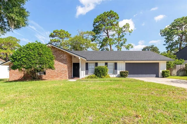 215 Canterclub Trail, LONGWOOD