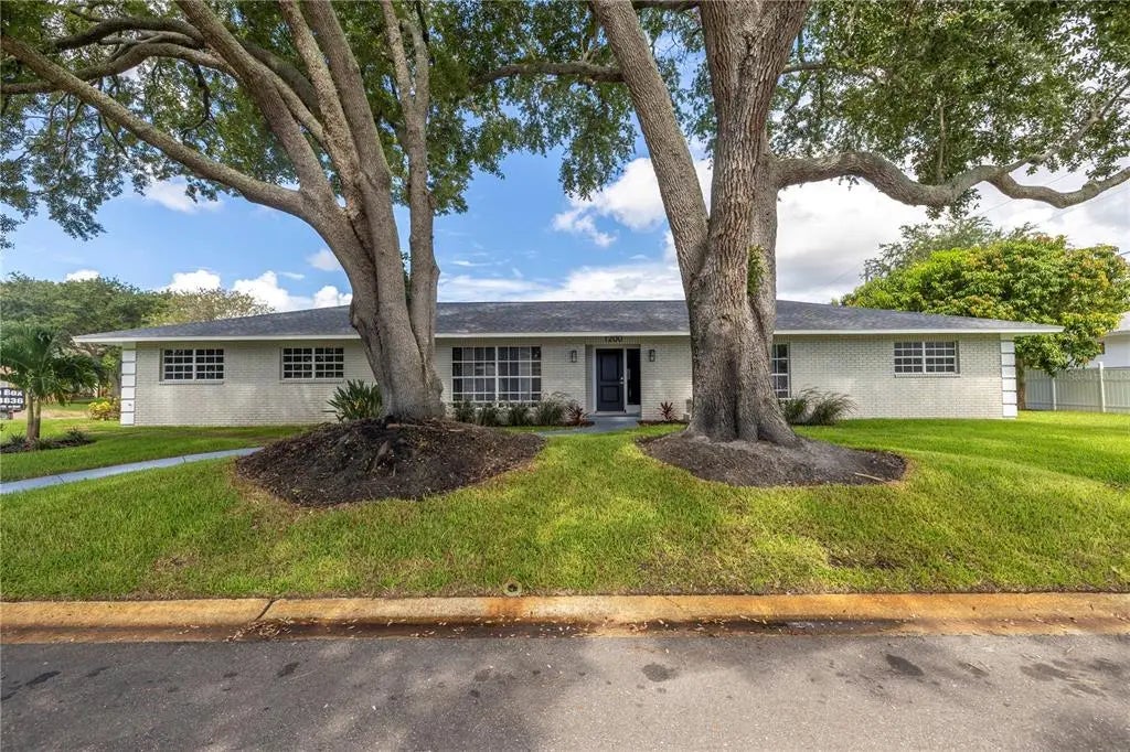 1200 55th Street N, ST PETERSBURG