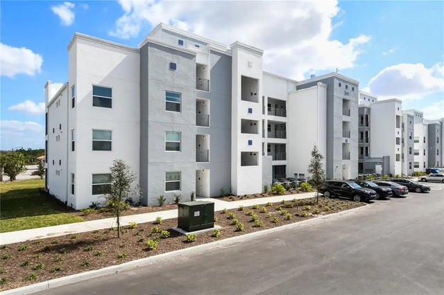 3191 Paradox Circle 401, KISSIMMEE