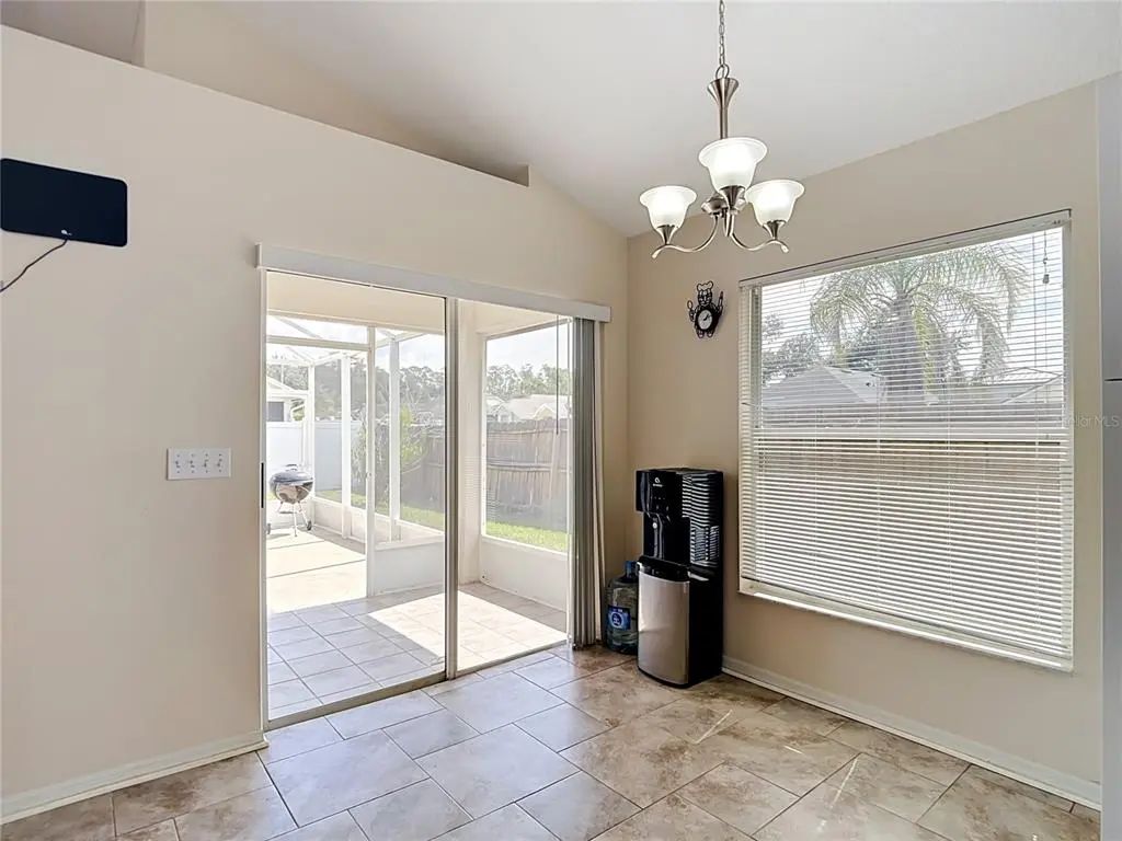 20 of 62 - 5818 Azure Drive, WESLEY CHAPEL, FL