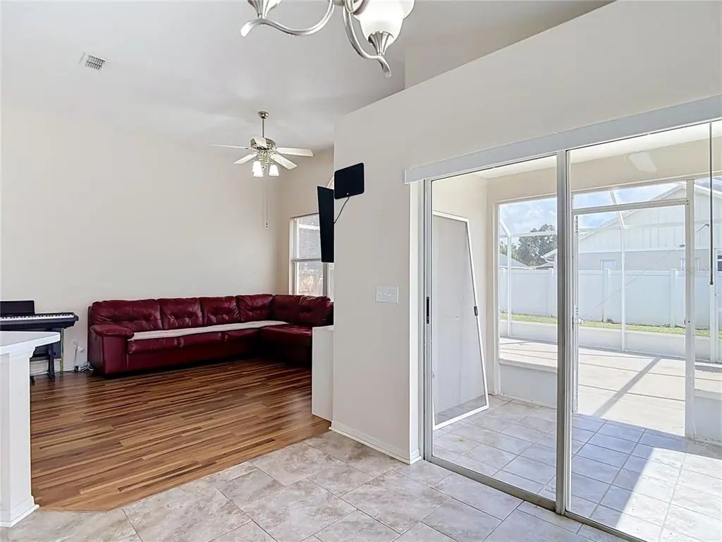 21 of 62 - 5818 Azure Drive, WESLEY CHAPEL, FL