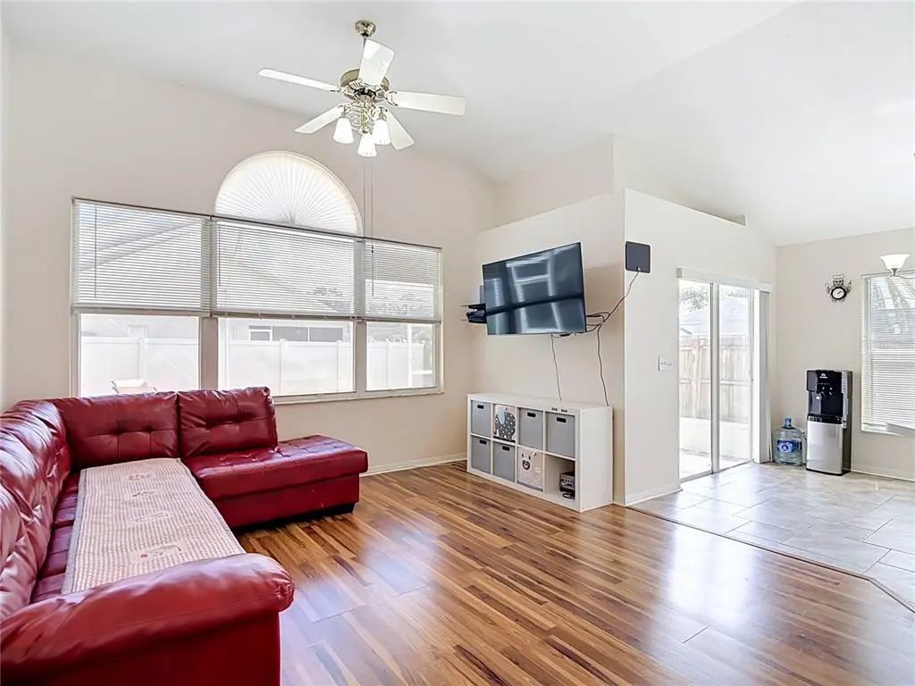 25 of 62 - 5818 Azure Drive, WESLEY CHAPEL, FL