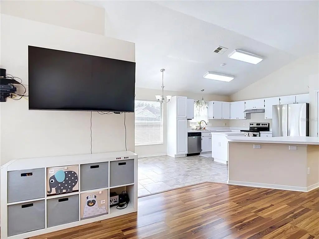 29 of 62 - 5818 Azure Drive, WESLEY CHAPEL, FL