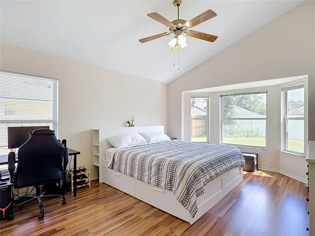 32 of 62 - 5818 Azure Drive, WESLEY CHAPEL, FL