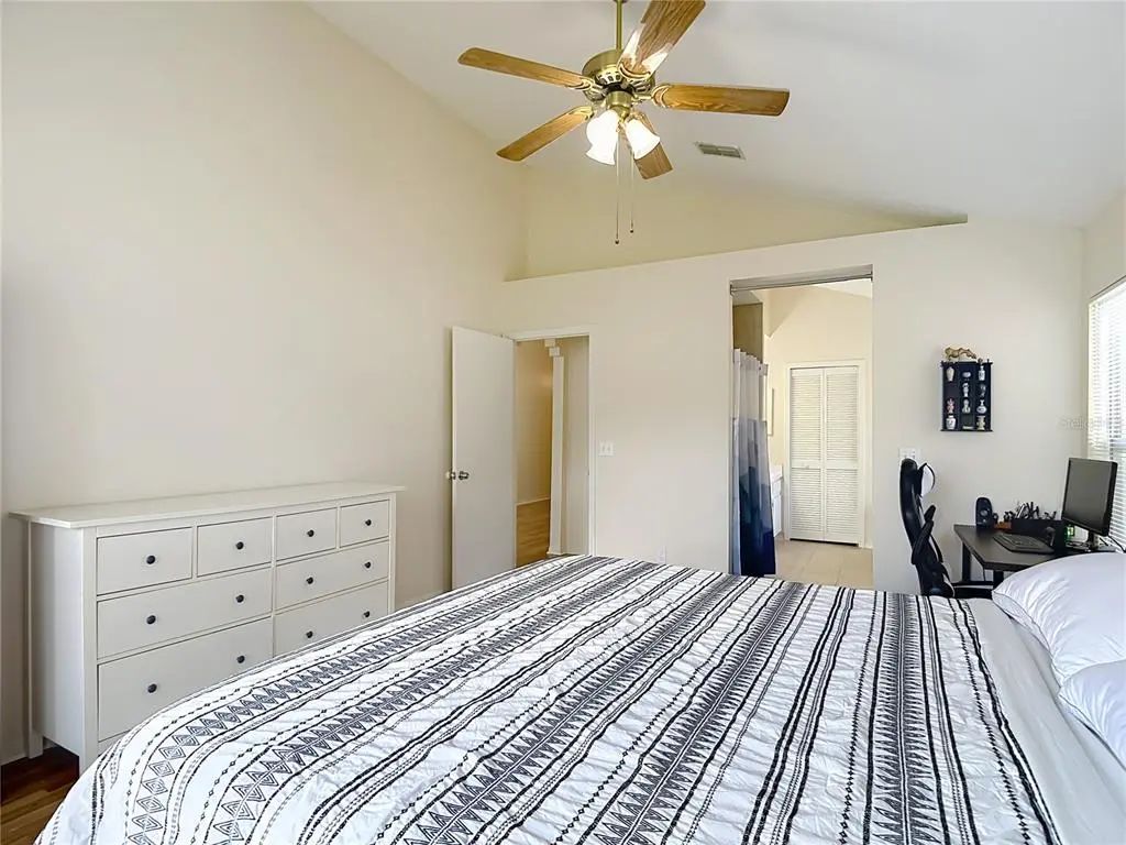 34 of 62 - 5818 Azure Drive, WESLEY CHAPEL, FL