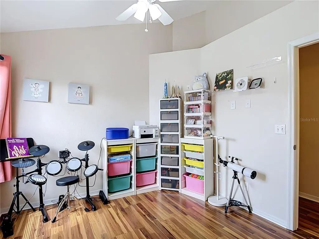 44 of 62 - 5818 Azure Drive, WESLEY CHAPEL, FL