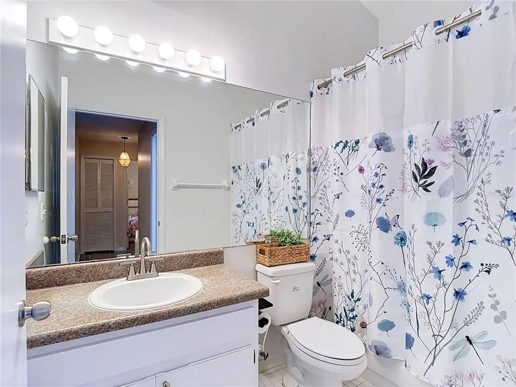 47 of 62 - 5818 Azure Drive, WESLEY CHAPEL, FL