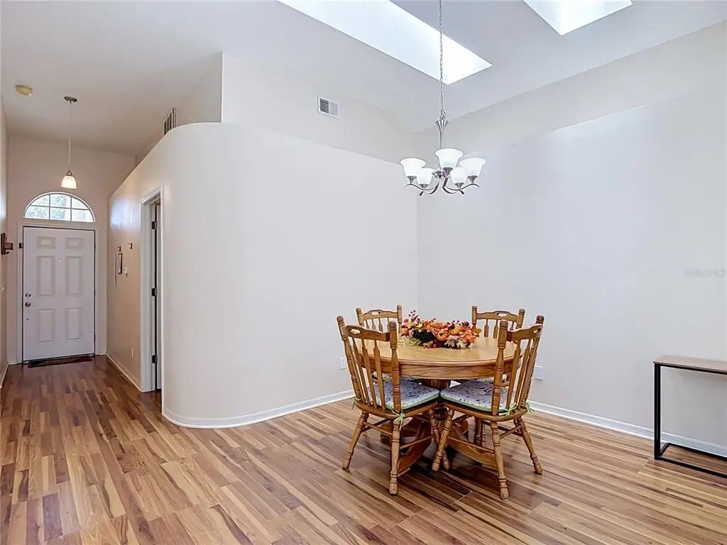 7 of 62 - 5818 Azure Drive, WESLEY CHAPEL, FL