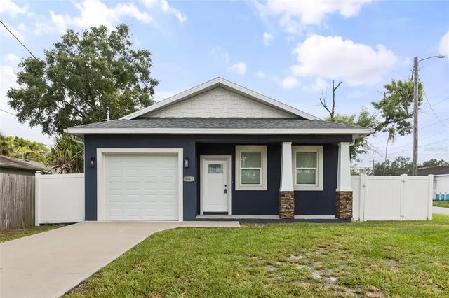 3212 E 8th Avenue, TAMPA