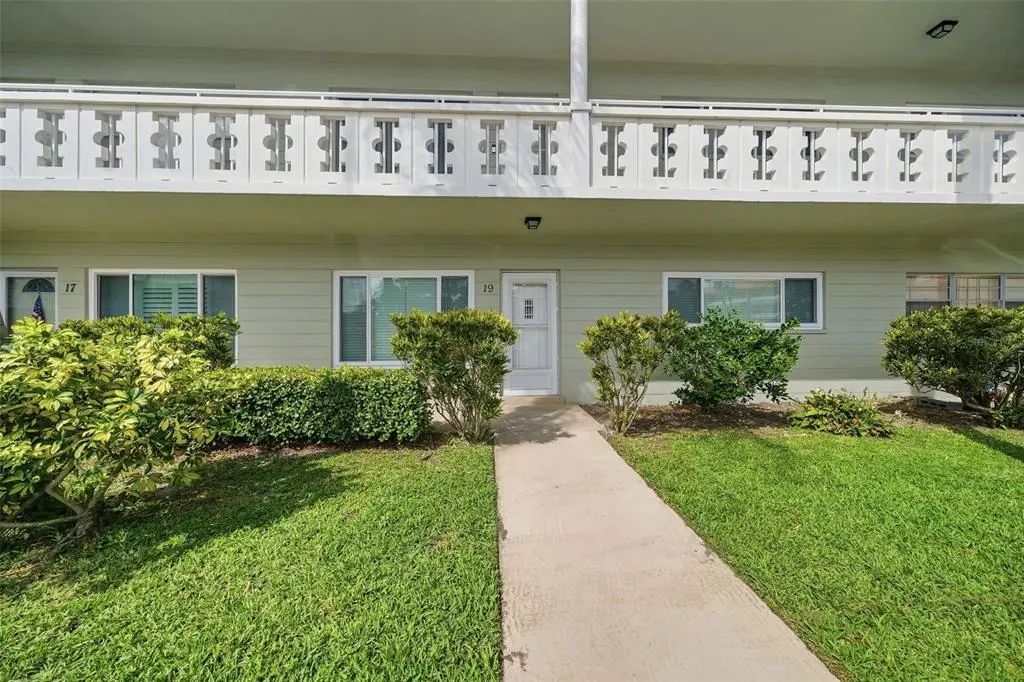 2401 Ecuadorian Way 19, CLEARWATER