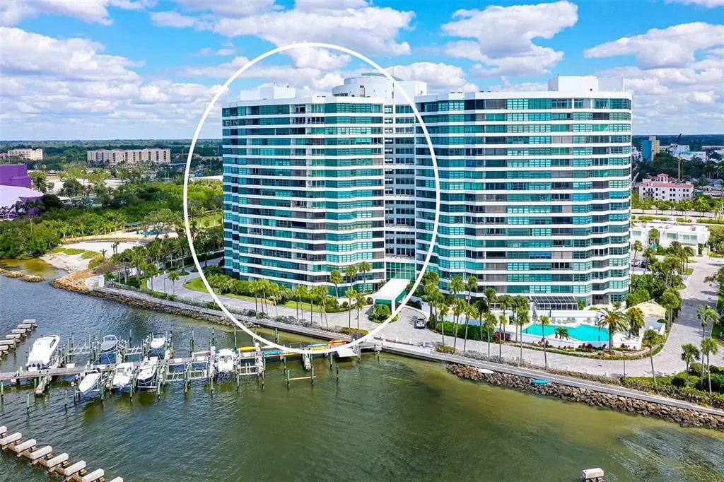 988 Blvd Of The Arts 1412