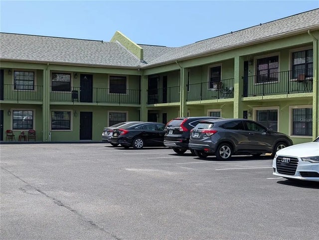 4416 N Clark Avenue 4, TAMPA