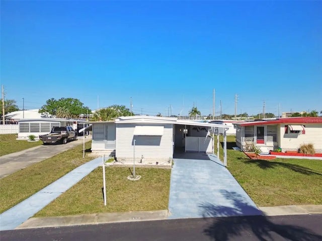 13225 101st Street 107, LARGO