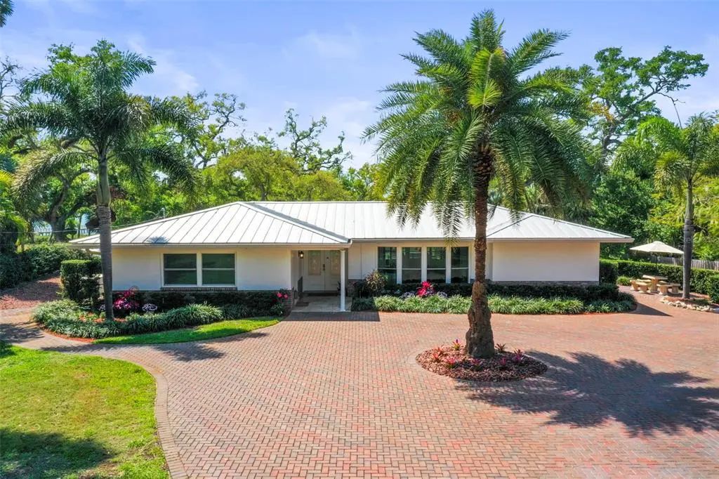 1600 Park Street N, ST PETERSBURG