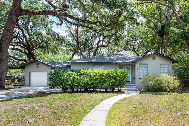 1310 Hilton Place, TAMPA
