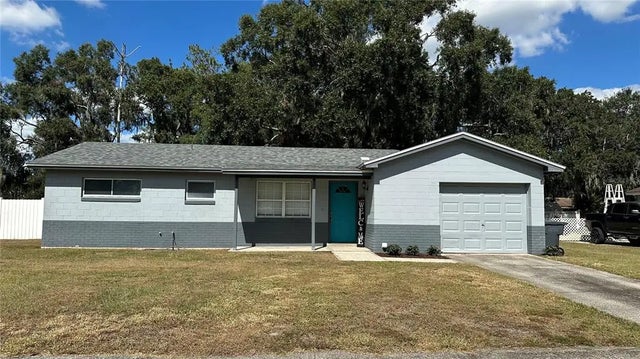 5075 Misty Lake Drive, MULBERRY